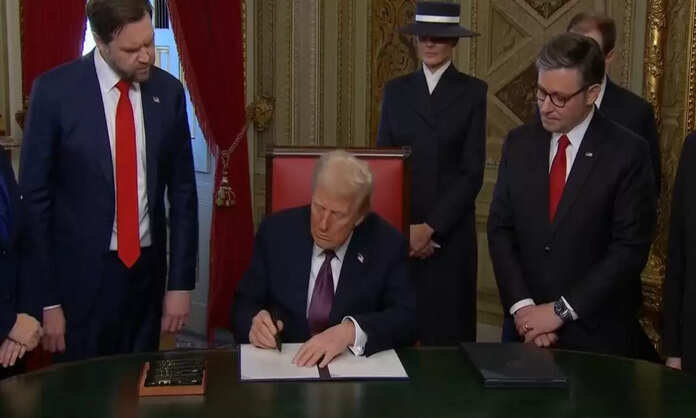 Trump Signature