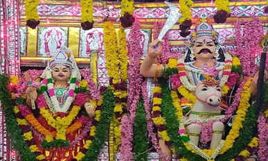 Veerasakkadevi temple