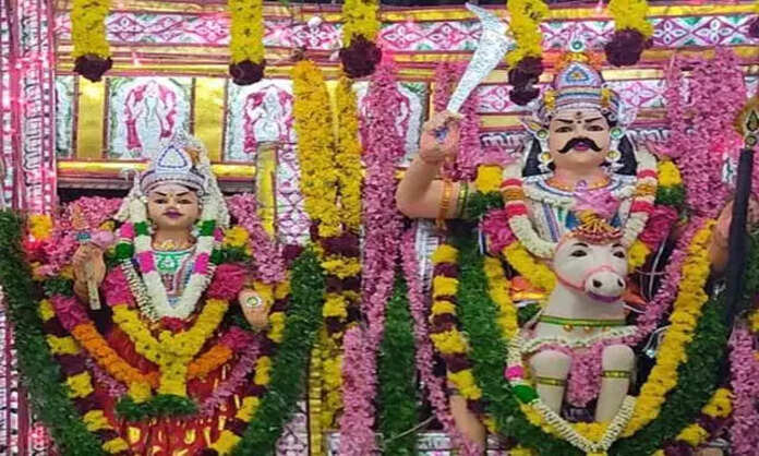 Veerasakkadevi temple