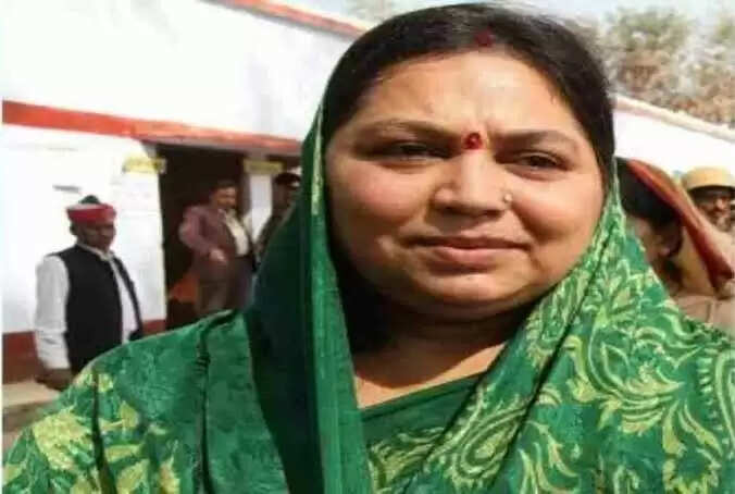 Mulayam Singh Yadav wife