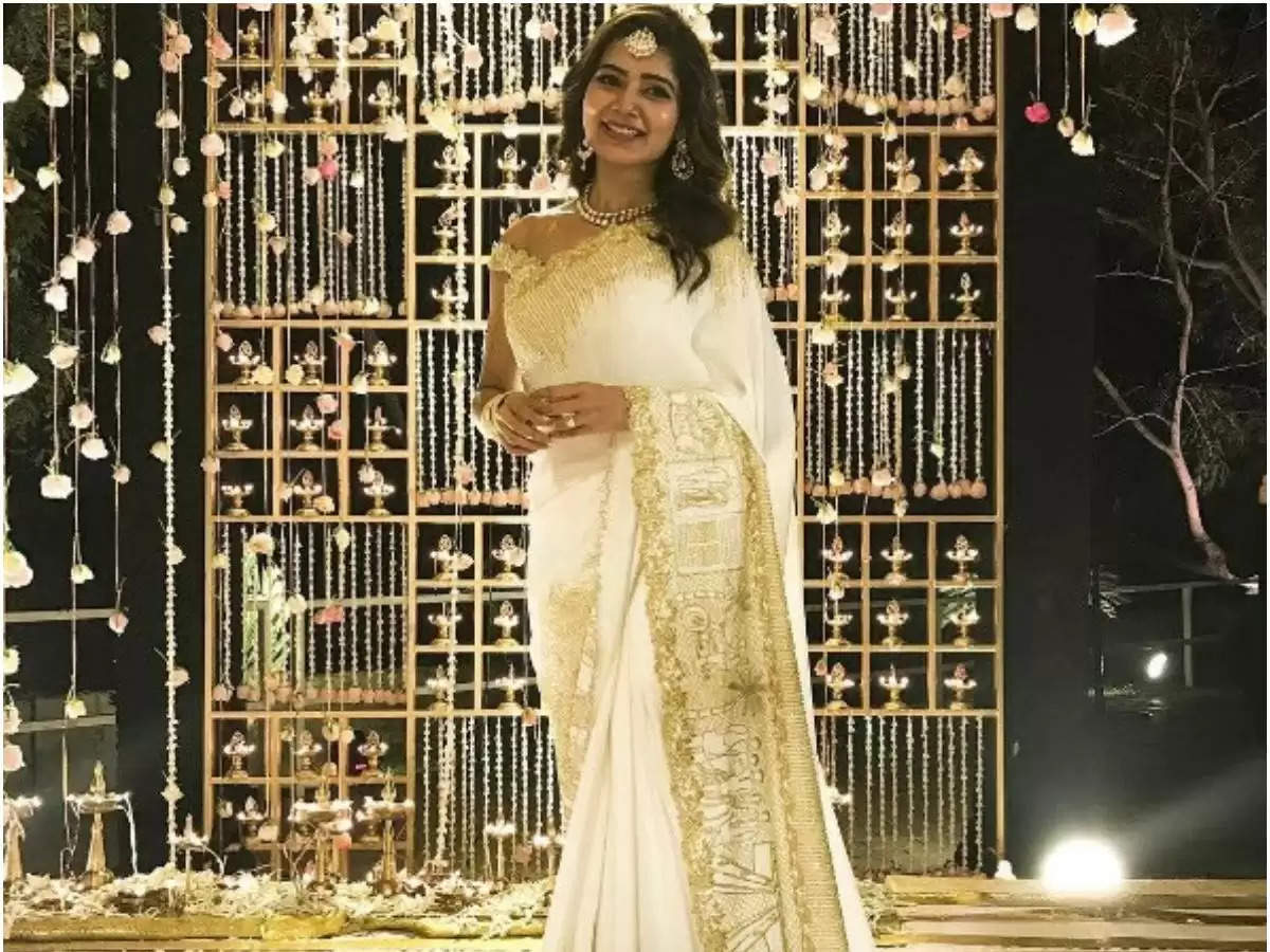 Samantha-returning-the-wedding-saree