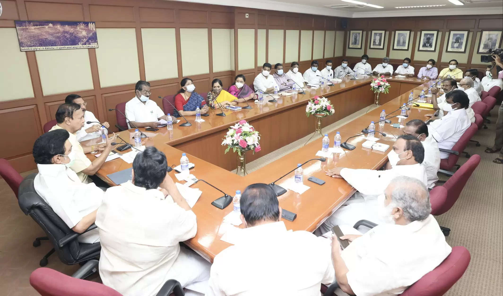 DMK-meeting-in-party-office