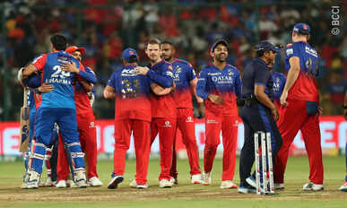 RCB vs DC