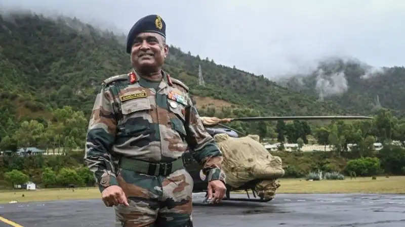 Lt-Gen-Manoj-Pande-becomes-first-engineer-to-be-appointed