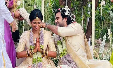 Ashok Selvan - Keerthi Pandian