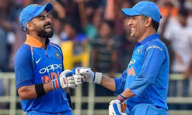 Virat-dhoni